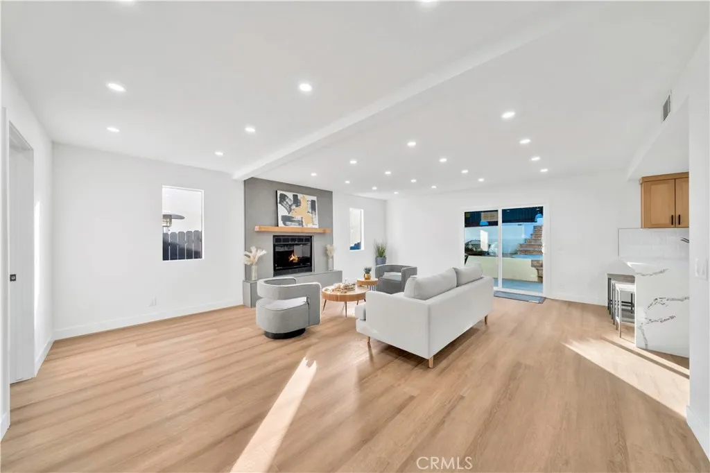 29707 Yellow Gold Drive, Canyon Lake, California 92587 home-pic-6